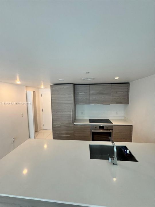 En Venta: $699,900 (2 camas, 2 baños, 868 Pies cuadrados)