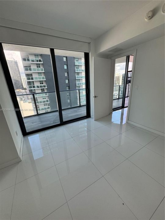 En Venta: $699,900 (2 camas, 2 baños, 868 Pies cuadrados)