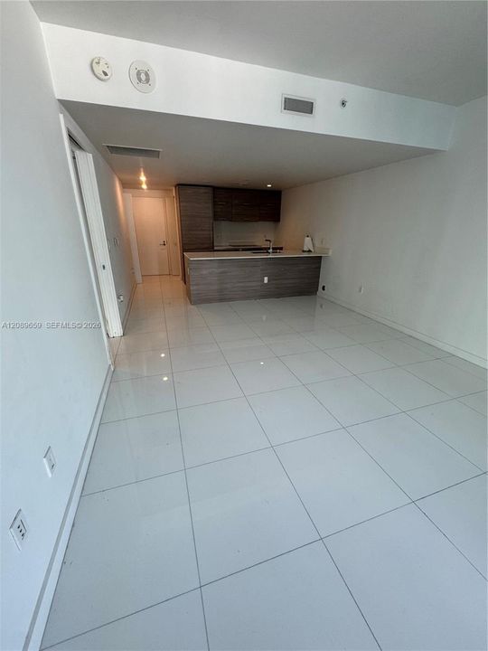 En Venta: $699,900 (2 camas, 2 baños, 868 Pies cuadrados)