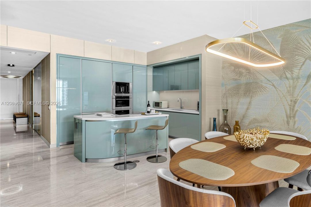 En Venta: $4,200,000 (3 camas, 3 baños, 2271 Pies cuadrados)
