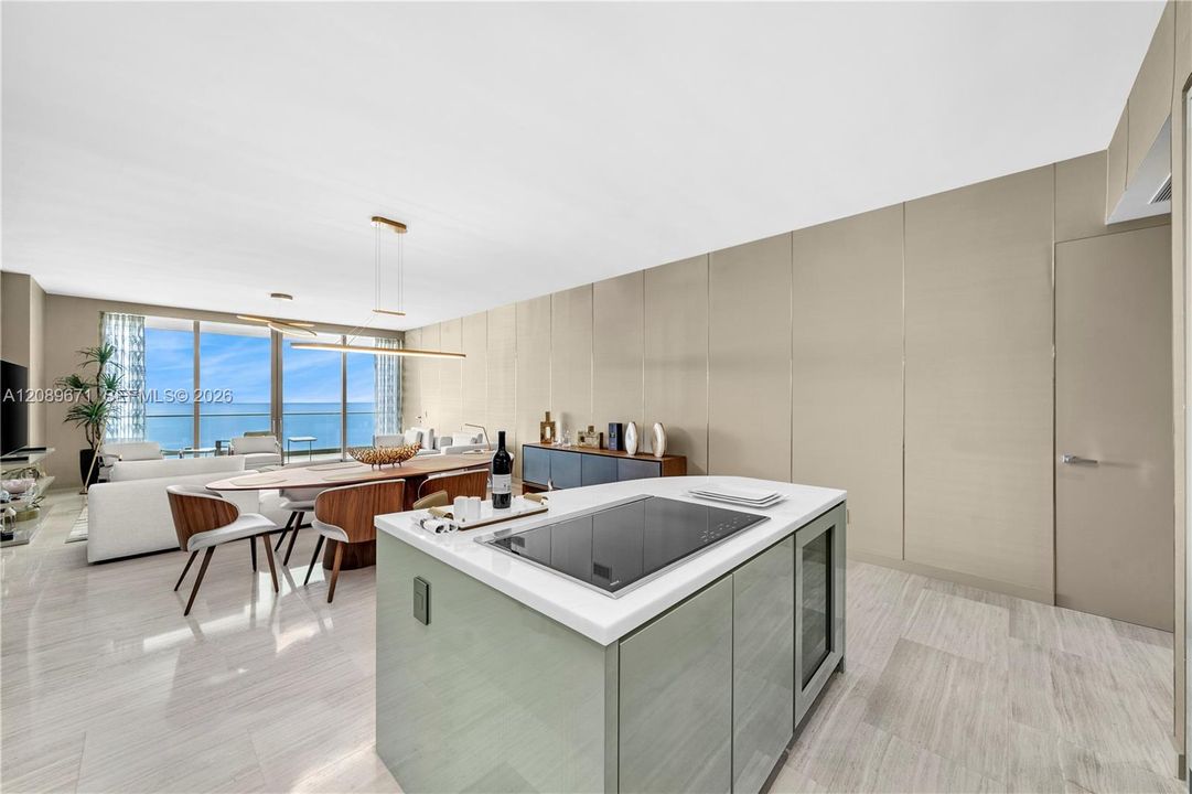 En Venta: $4,200,000 (3 camas, 3 baños, 2271 Pies cuadrados)
