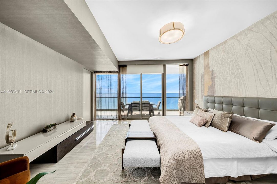 En Venta: $4,200,000 (3 camas, 3 baños, 2271 Pies cuadrados)
