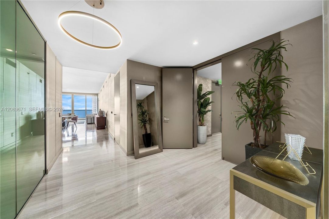 En Venta: $4,200,000 (3 camas, 3 baños, 2271 Pies cuadrados)