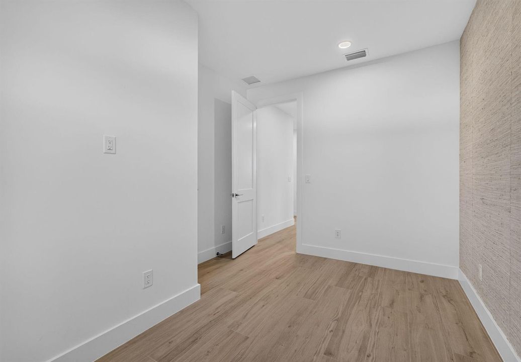 56-web-or-mls-5D1A5372