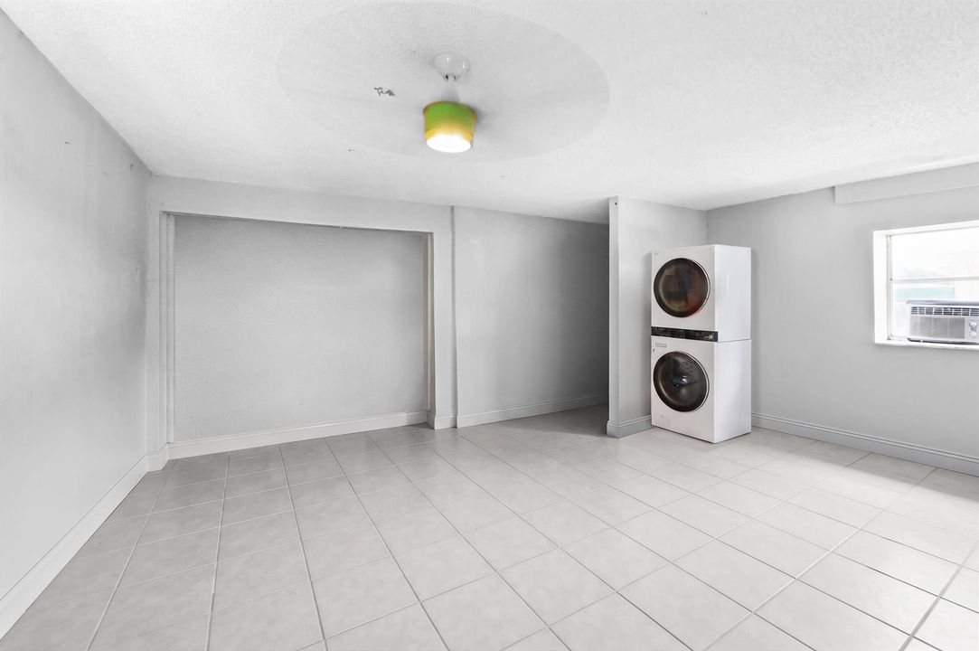09 Bedroom 03