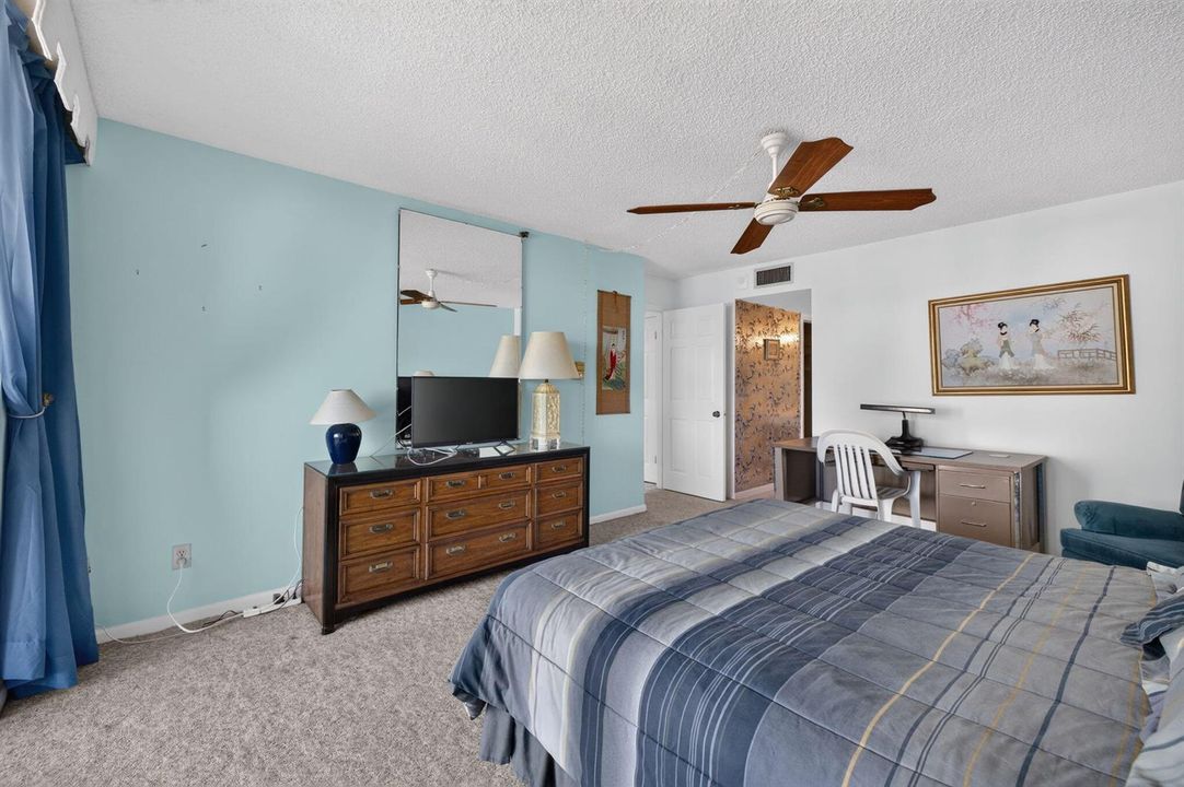 MASTER BEDROOM............