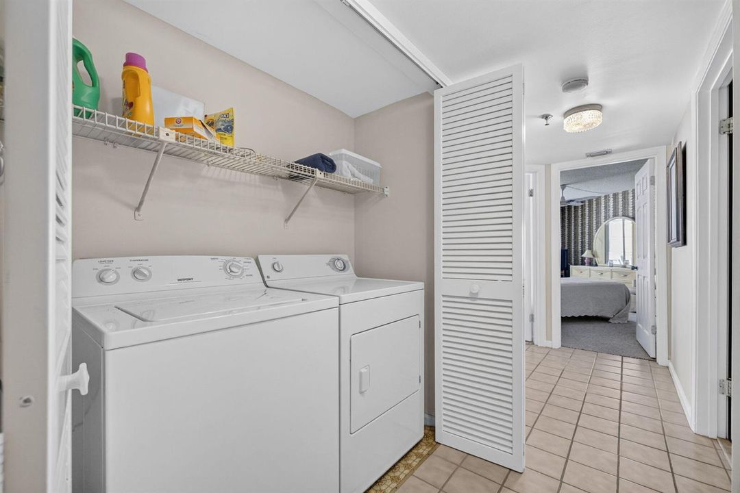 WASHER DRYER