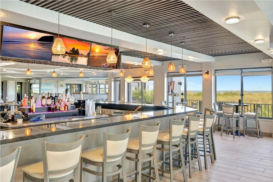 OCEANFRONT RESTAURANT BAR...