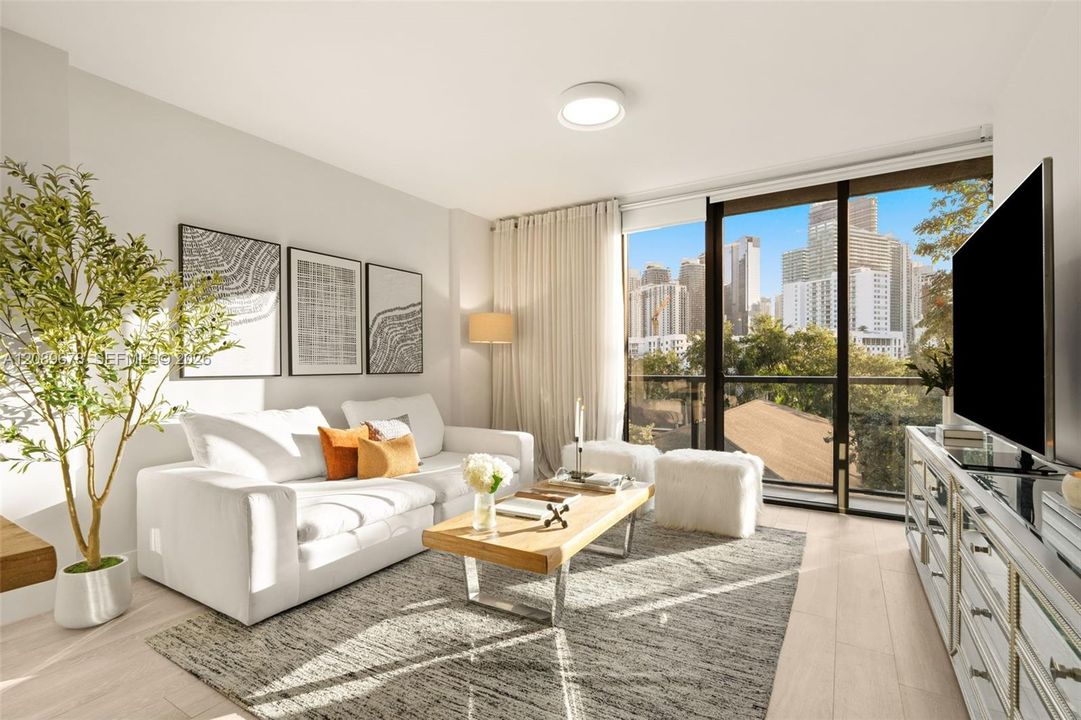 For Rent: $3,900 (1 beds, 1 baths, 746 Square Feet)