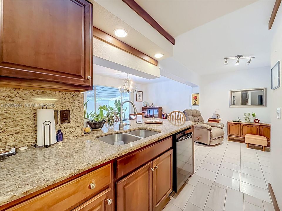 For Sale: $549,000 (3 beds, 2 baths, 1156 Square Feet)