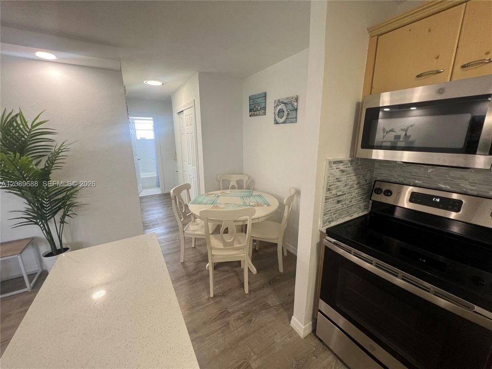En Venta: $250,000 (1 camas, 1 baños, 641 Pies cuadrados)