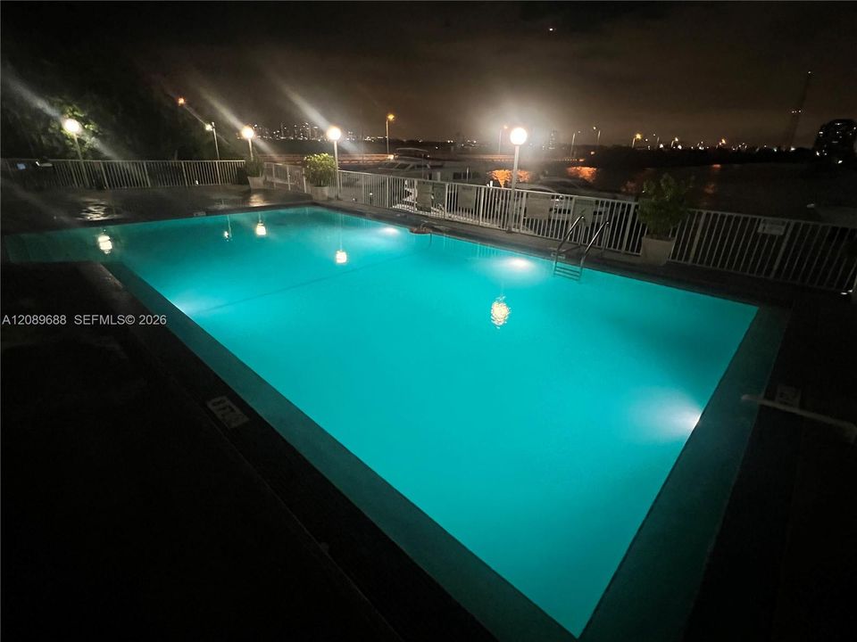 En Venta: $250,000 (1 camas, 1 baños, 641 Pies cuadrados)