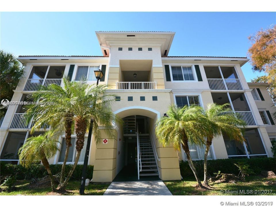 For Sale: $310,000 (3 beds, 2 baths, 1321 Square Feet)