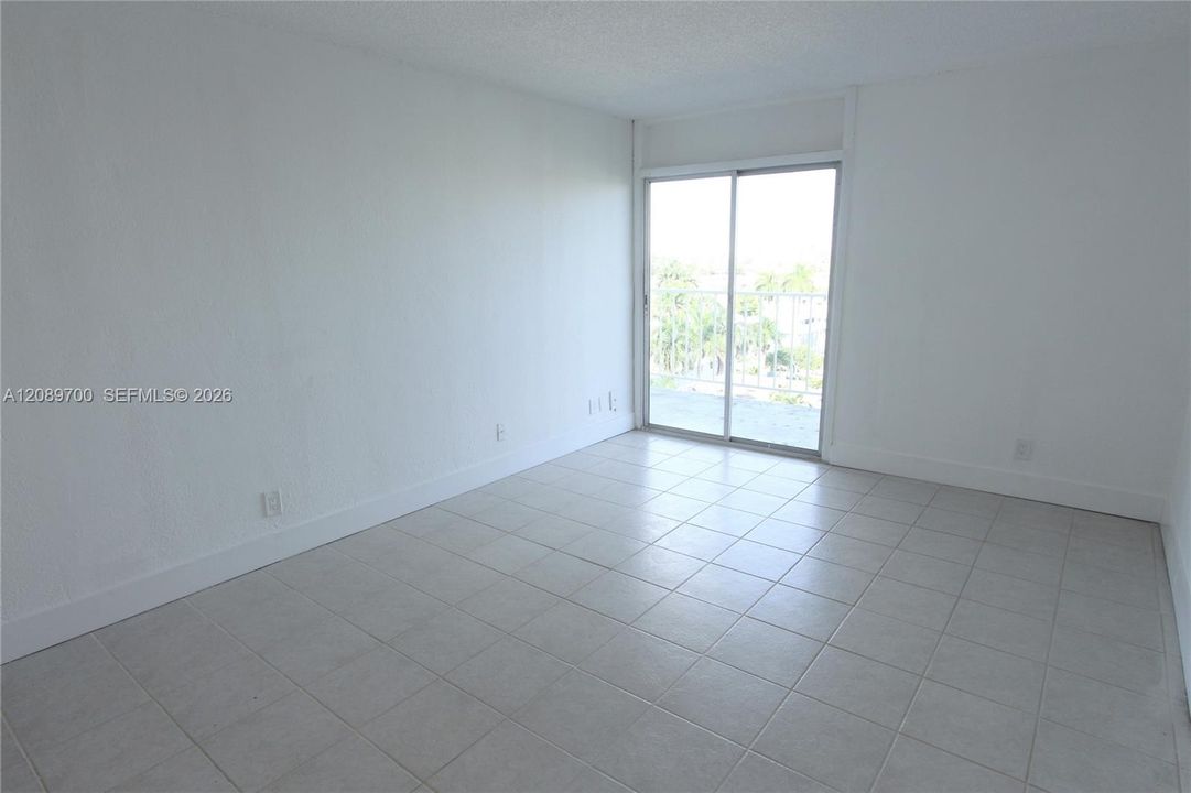 В аренду: $1,800 (1 спален, 1 ванн, 605 Квадратных фут)