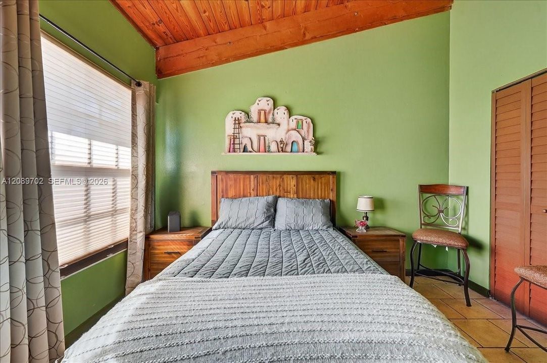 En Venta: $399,900 (2 camas, 2 baños, 1196 Pies cuadrados)