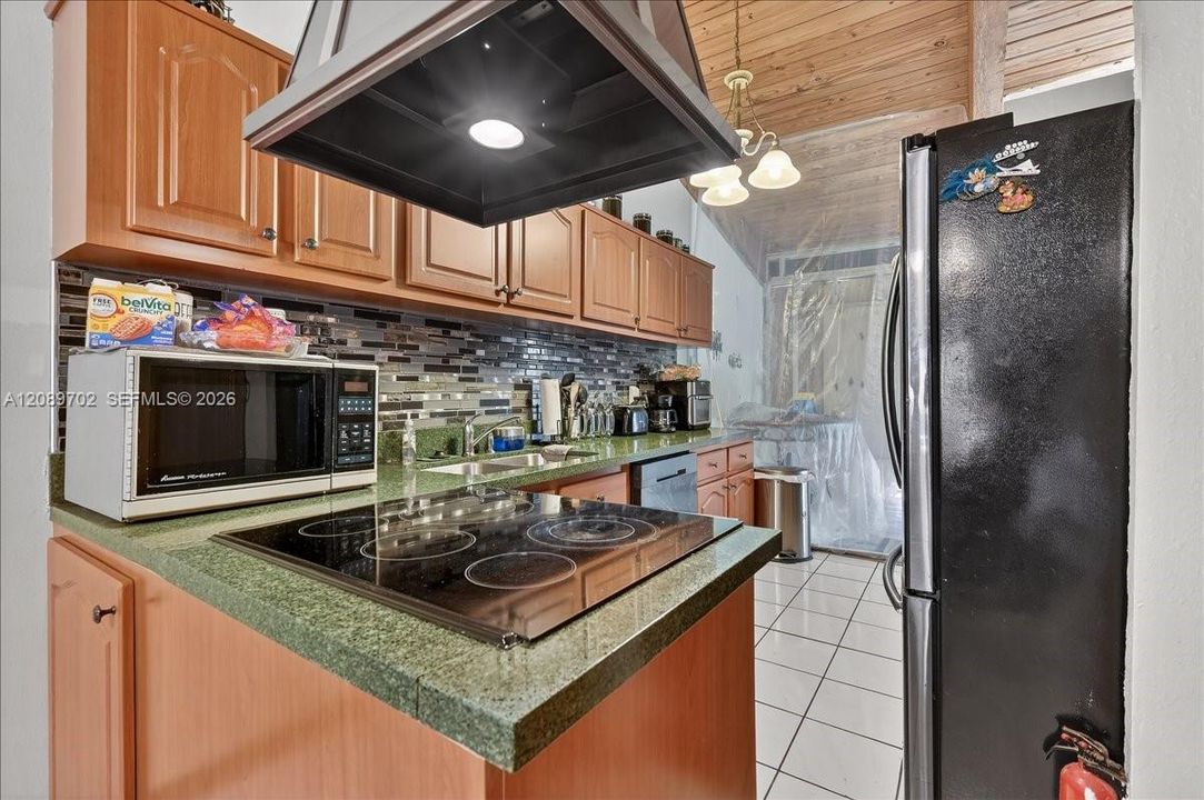 En Venta: $399,900 (2 camas, 2 baños, 1196 Pies cuadrados)