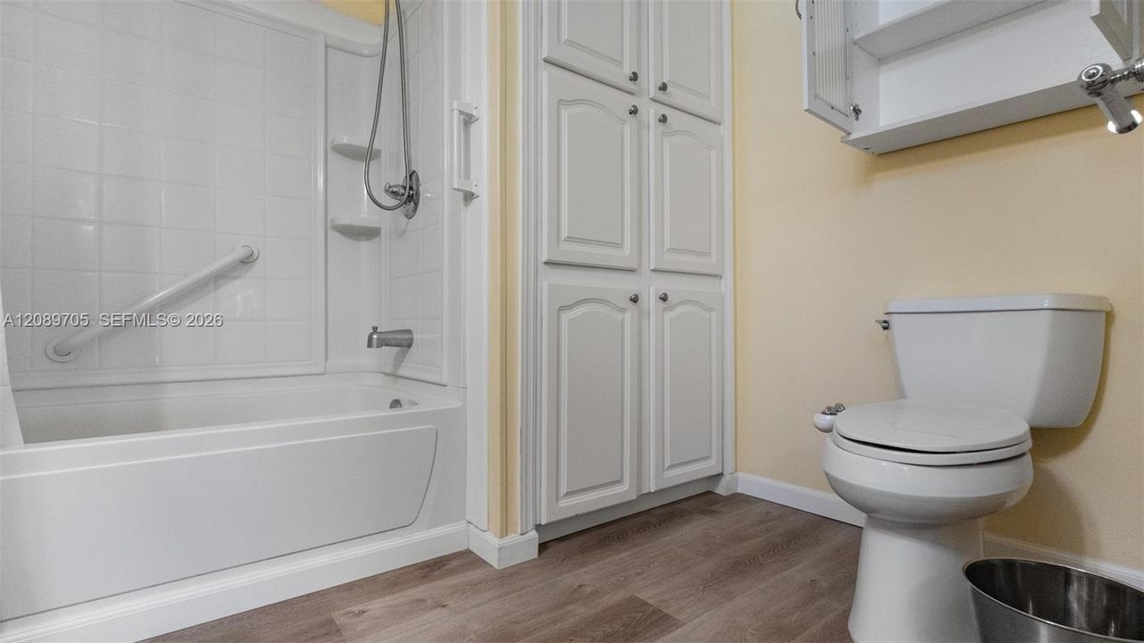 На продажу: $124,900 (3 спален, 2 ванн, 0 Квадратных фут)
