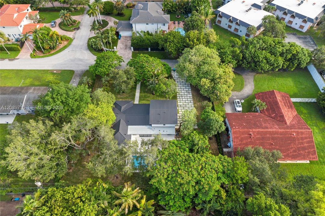 En Venta: $1,995,000 (4 camas, 3 baños, 2314 Pies cuadrados)
