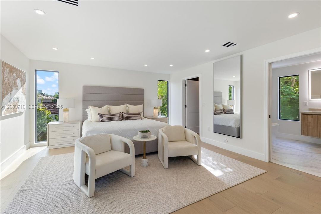 En Venta: $1,995,000 (4 camas, 3 baños, 2314 Pies cuadrados)