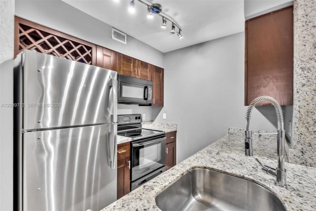 В аренду: $1,995 (1 спален, 1 ванн, 786 Квадратных фут)