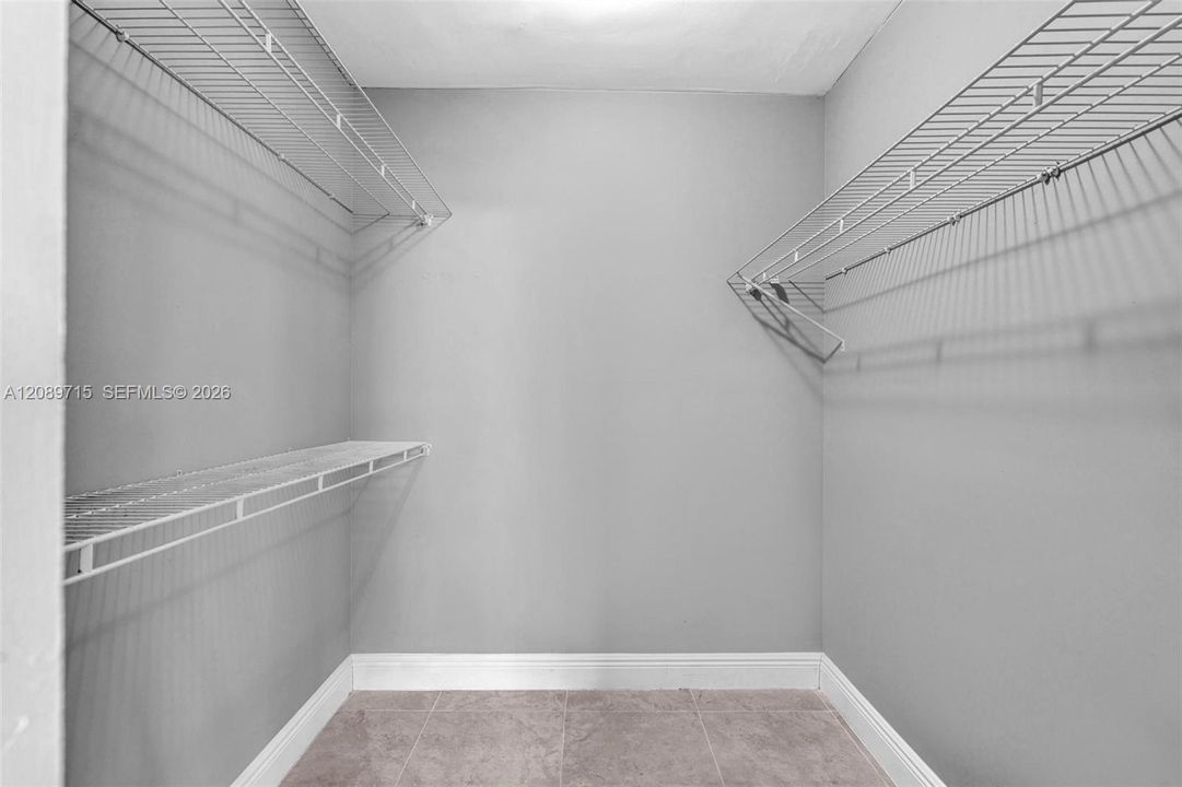 En Renta: $2,595 (2 camas, 2 baños, 920 Pies cuadrados)
