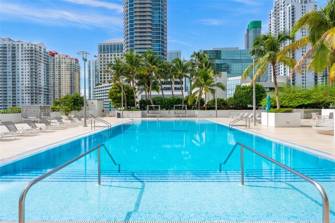 En Venta: $475,000 (1 camas, 1 baños, 702 Pies cuadrados)