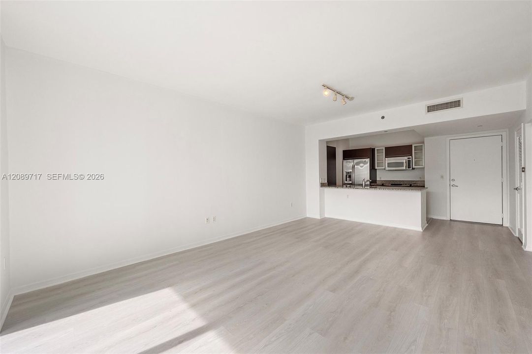 En Venta: $475,000 (1 camas, 1 baños, 702 Pies cuadrados)