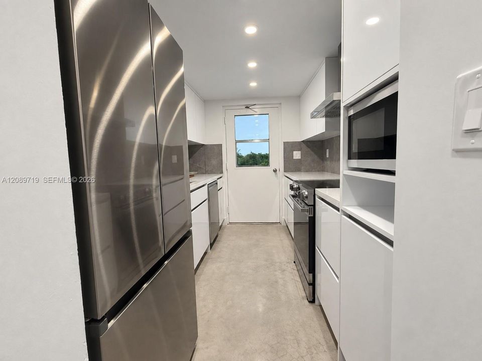 В аренду: $3,300 (1 спален, 1 ванн, 1380 Квадратных фут)