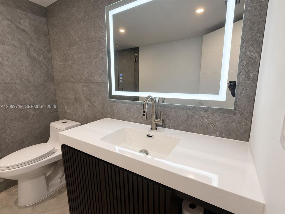 В аренду: $3,300 (1 спален, 1 ванн, 1380 Квадратных фут)