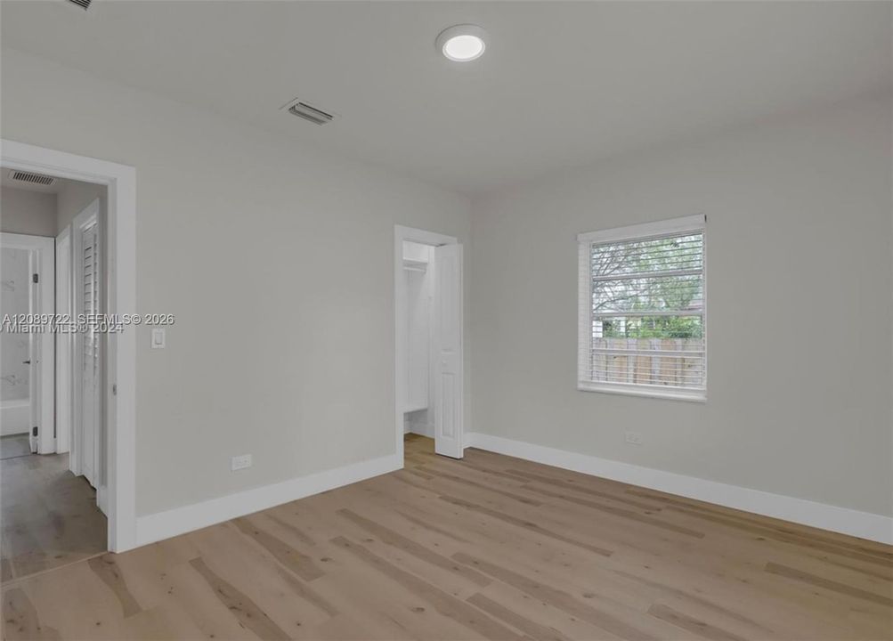 For Rent: $4,200 (3 beds, 2 baths, 1204 Square Feet)