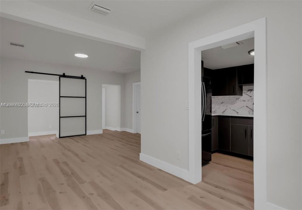 For Rent: $4,200 (3 beds, 2 baths, 1204 Square Feet)