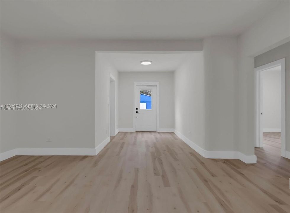 For Rent: $4,200 (3 beds, 2 baths, 1204 Square Feet)