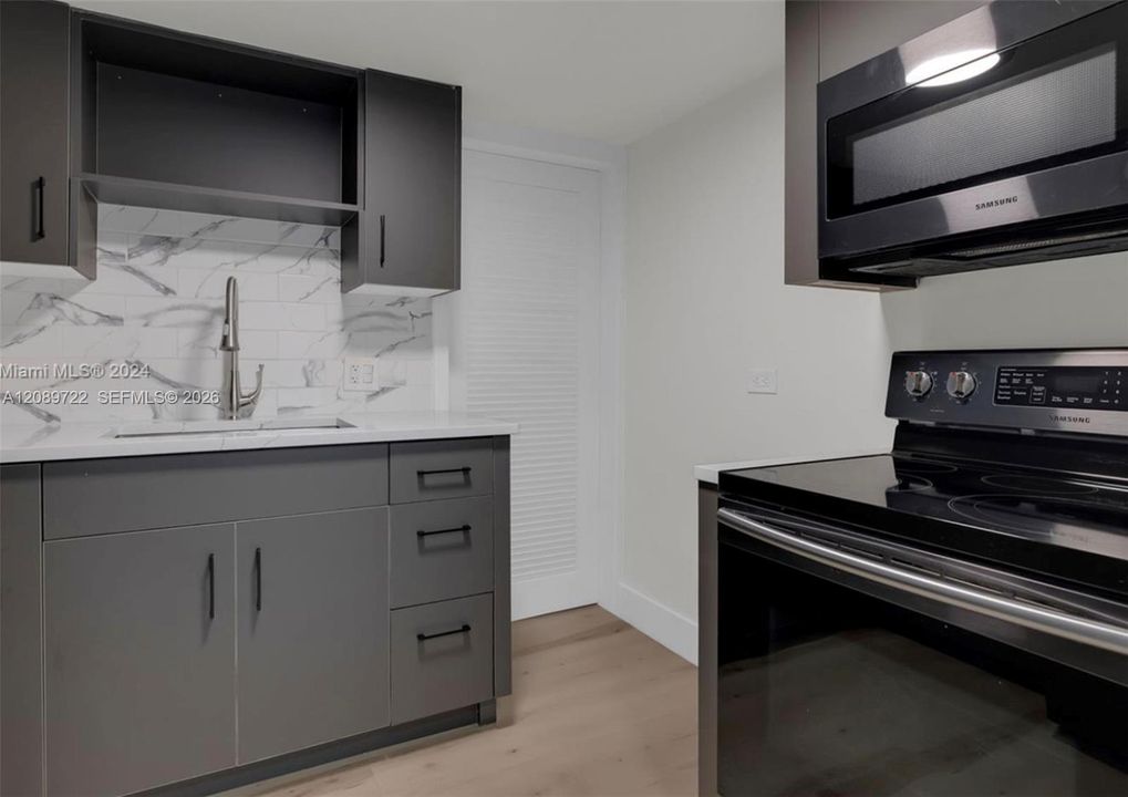 For Rent: $4,200 (3 beds, 2 baths, 1204 Square Feet)