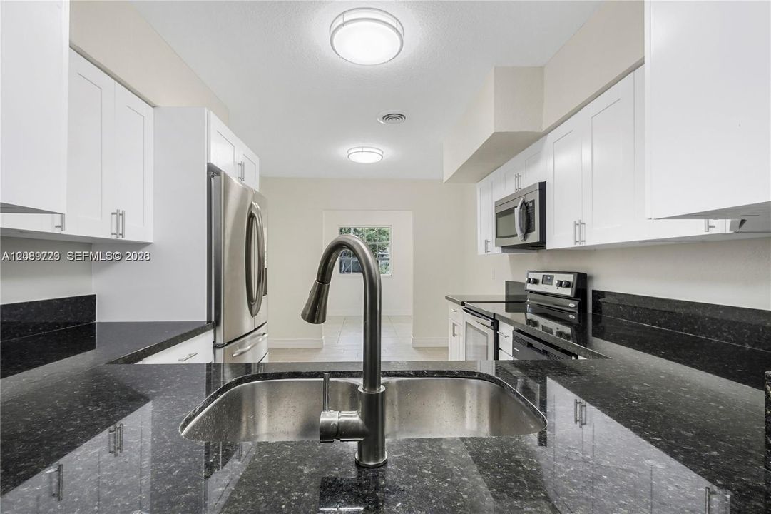 For Sale: $770,000 (5 beds, 3 baths, 2818 Square Feet)
