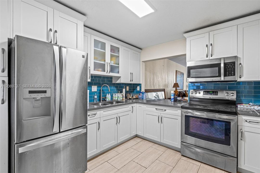 For Sale: $229,000 (2 beds, 2 baths, 1132 Square Feet)