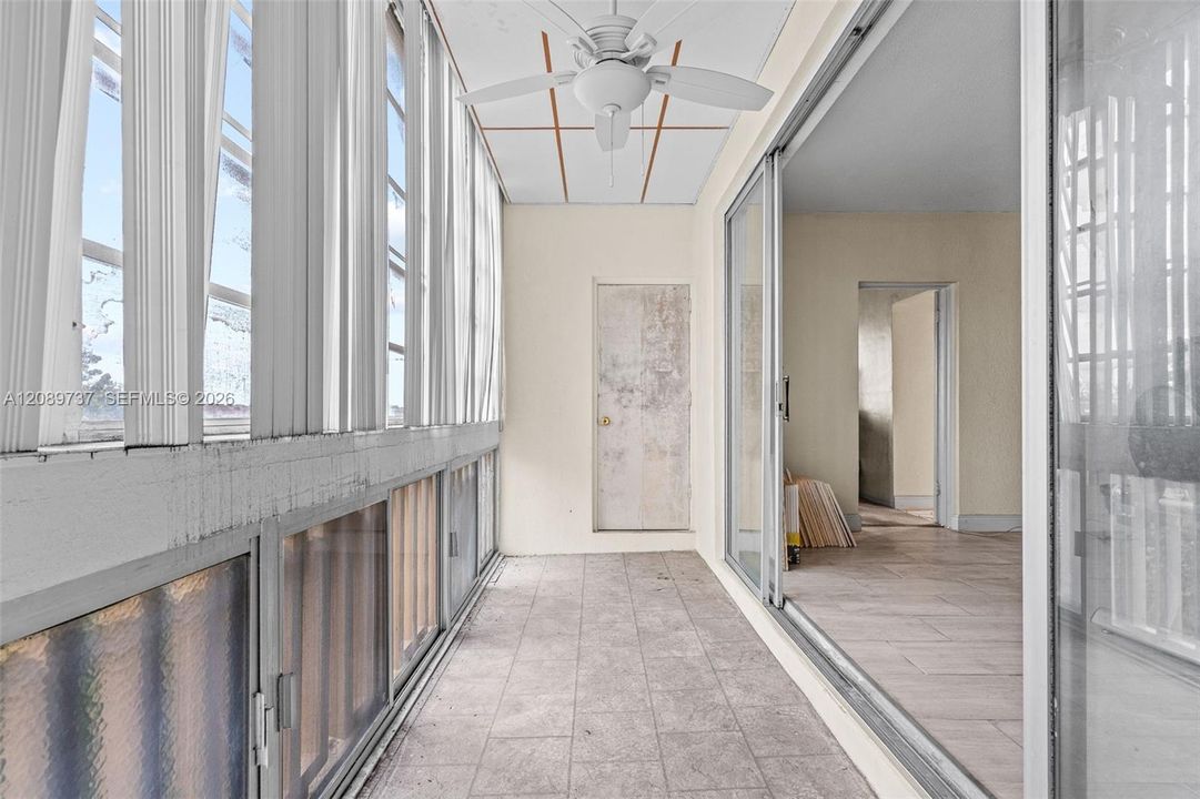 For Sale: $229,000 (2 beds, 2 baths, 1132 Square Feet)