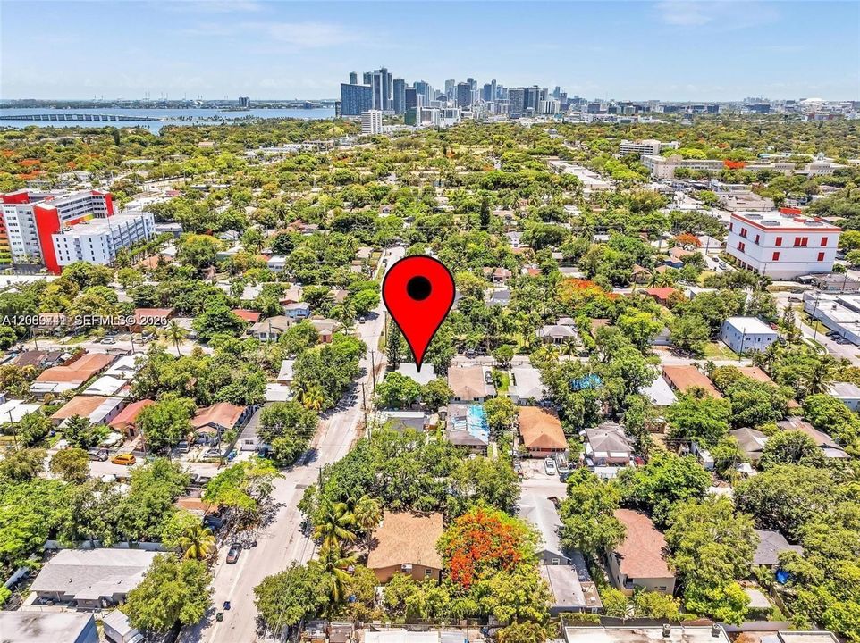 For Rent: $2,295 (2 beds, 1 baths, 1540 Square Feet)