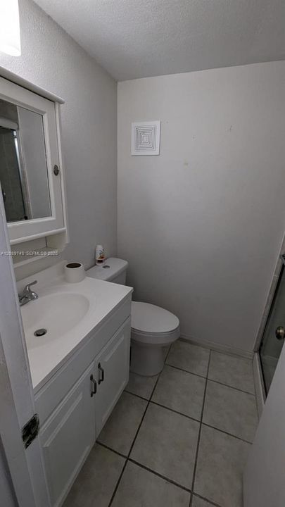 En Venta: $215,000 (2 camas, 2 baños, 1091 Pies cuadrados)