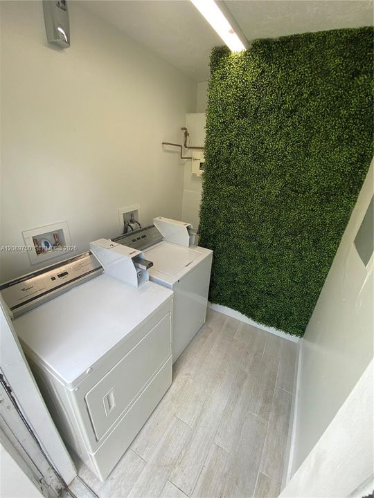 В аренду: $1,600 (1 спален, 1 ванн, 700 Квадратных фут)