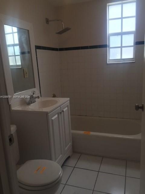 For Rent: $1,850 (3 beds, 2 baths, 1056 Square Feet)