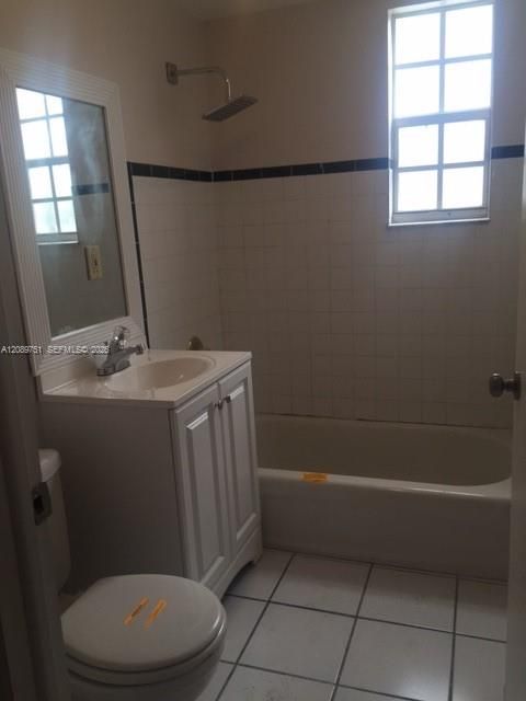 For Rent: $1,850 (3 beds, 2 baths, 1056 Square Feet)
