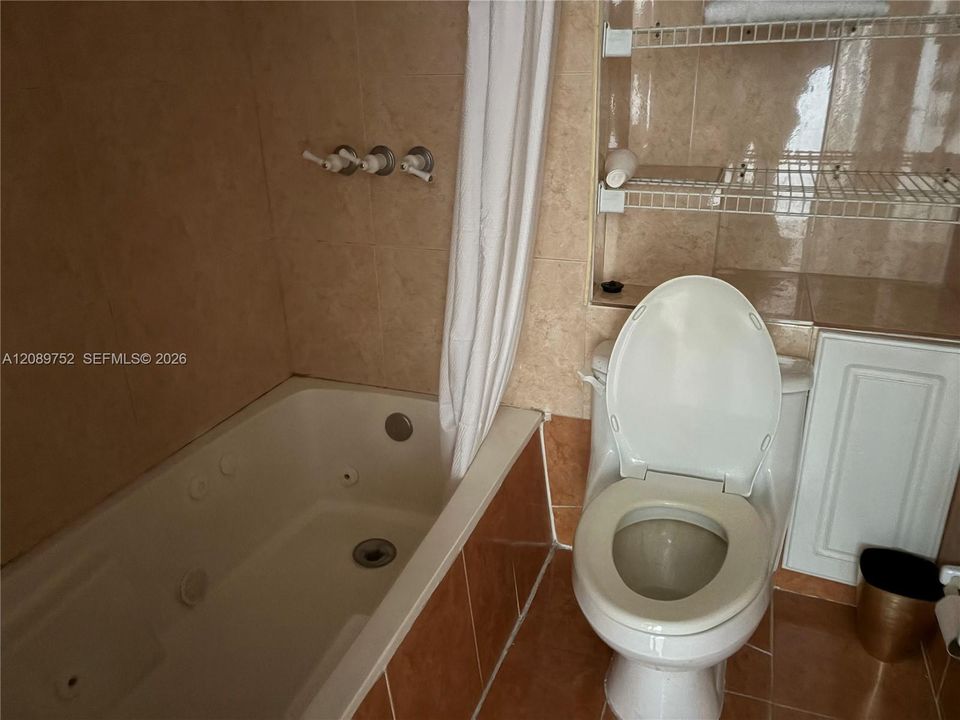 For Rent: $1,999 (0 beds, 1 baths, 400 Square Feet)