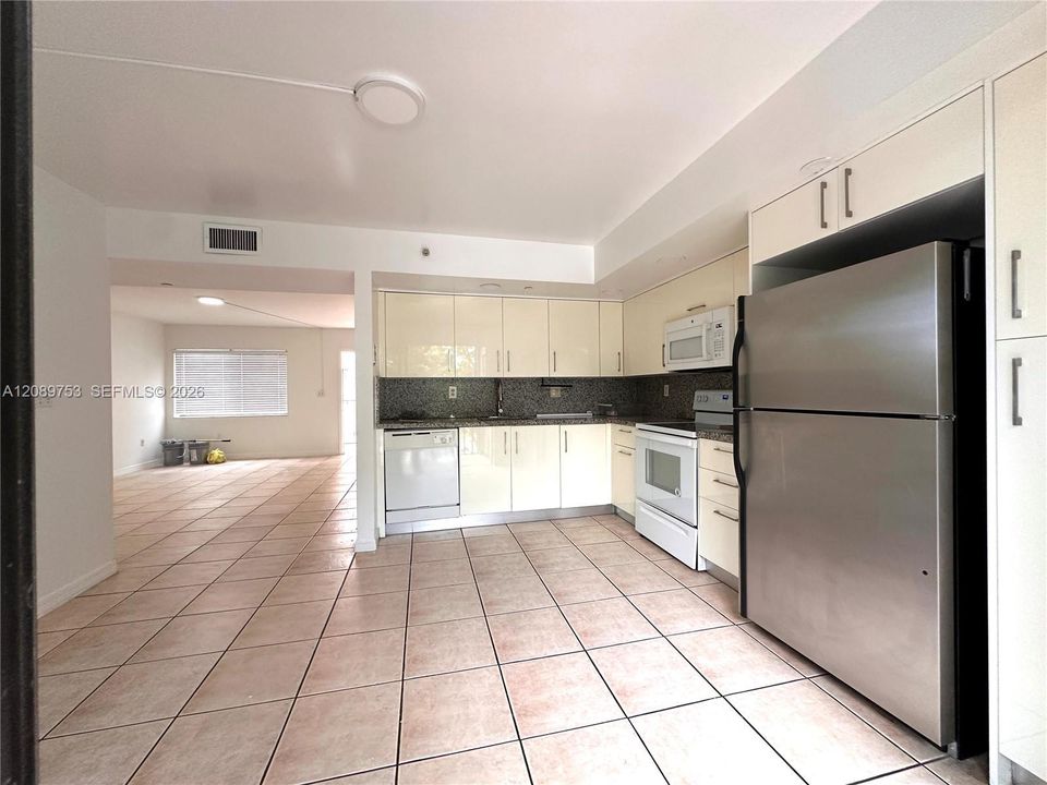En Renta: $2,600 (3 camas, 2 baños, 1040 Pies cuadrados)