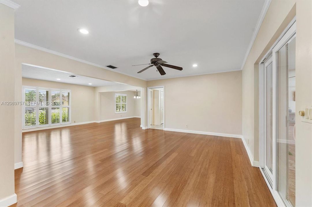 For Sale: $1,195,000 (3 beds, 2 baths, 2632 Square Feet)