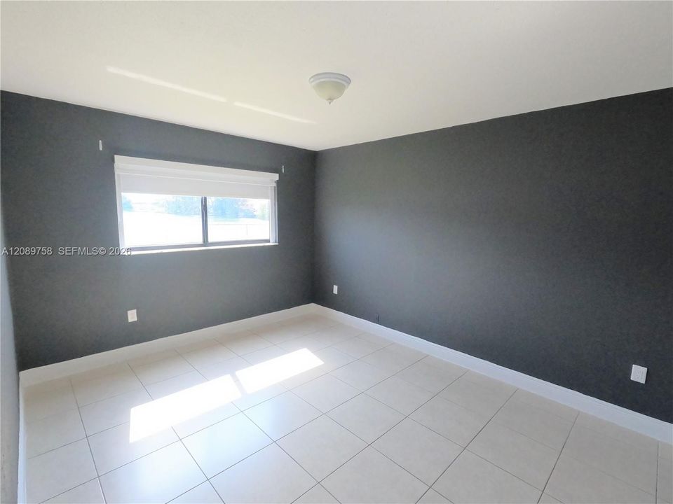 For Rent: $2,700 (3 beds, 2 baths, 1190 Square Feet)