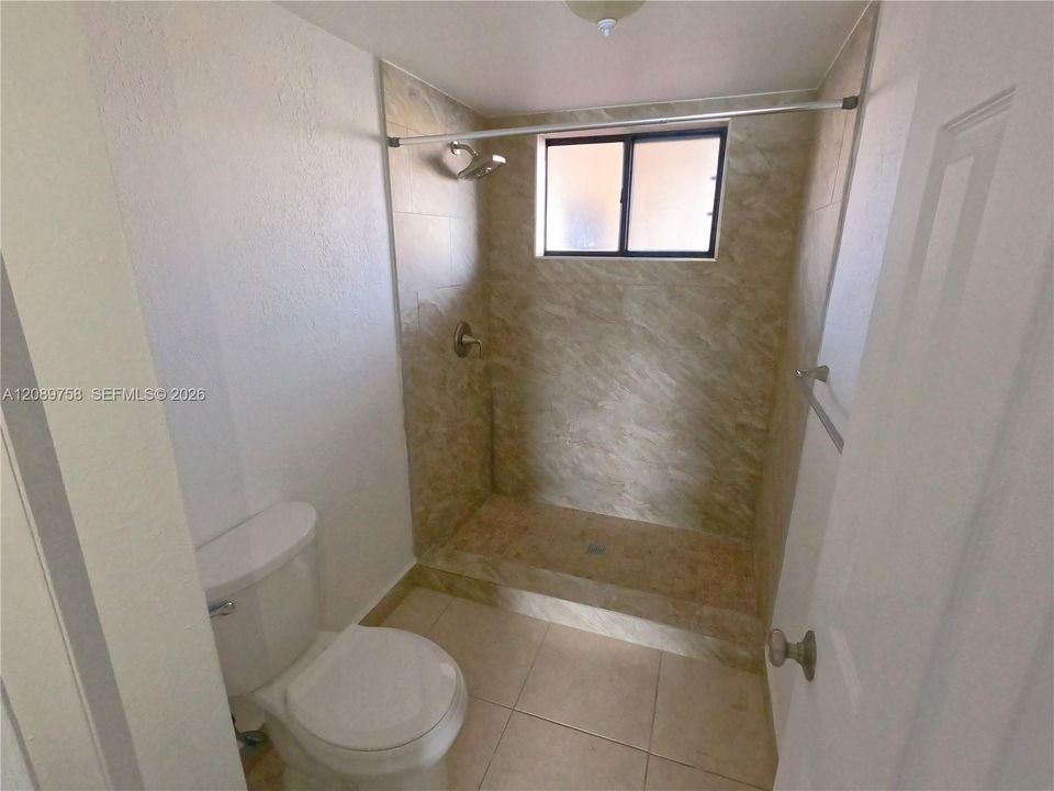 For Rent: $2,700 (3 beds, 2 baths, 1190 Square Feet)