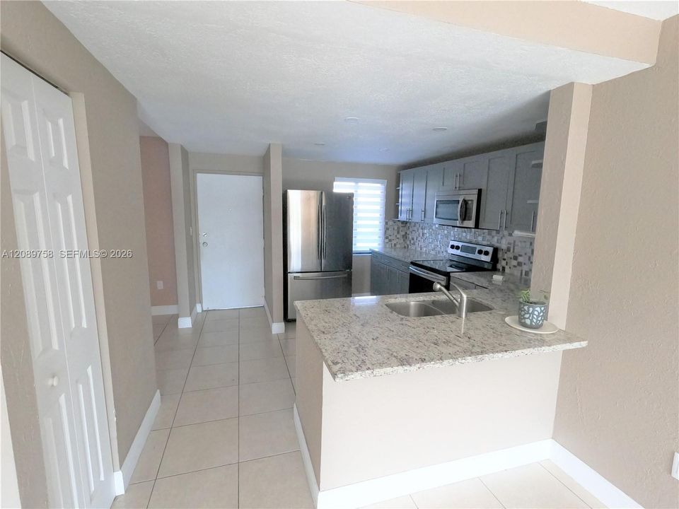 For Rent: $2,700 (3 beds, 2 baths, 1190 Square Feet)