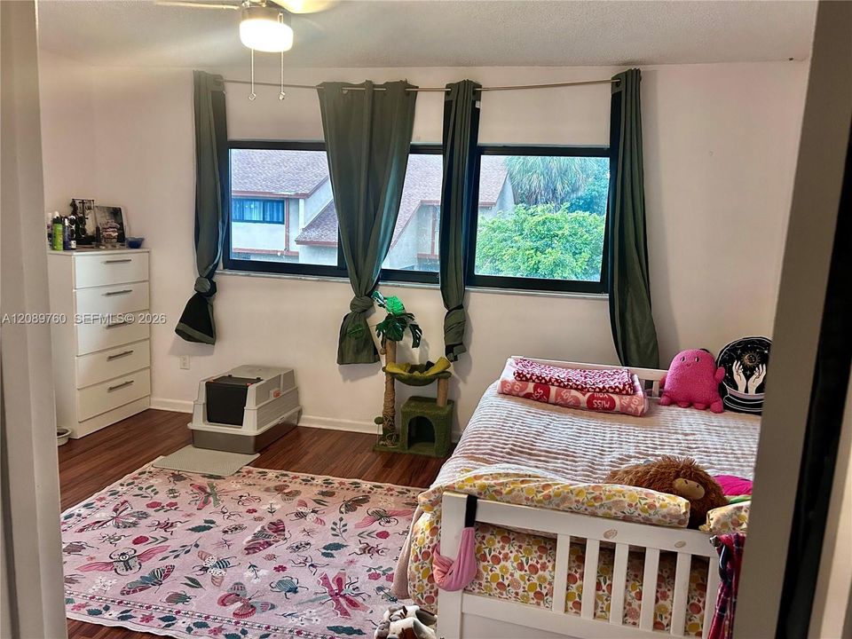 En Venta: $350,000 (3 camas, 2 baños, 1290 Pies cuadrados)