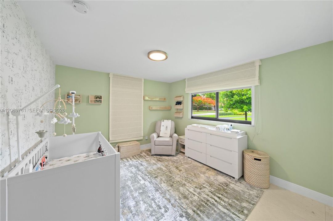For Sale: $3,100,000 (4 beds, 4 baths, 2380 Square Feet)