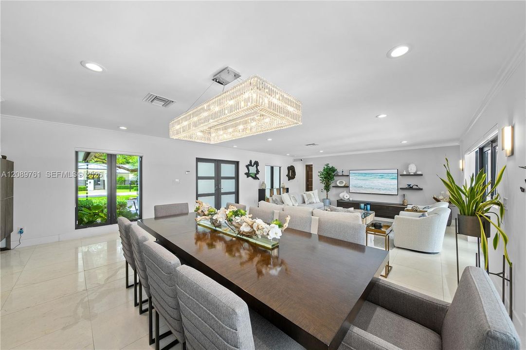 For Sale: $3,100,000 (4 beds, 4 baths, 2380 Square Feet)
